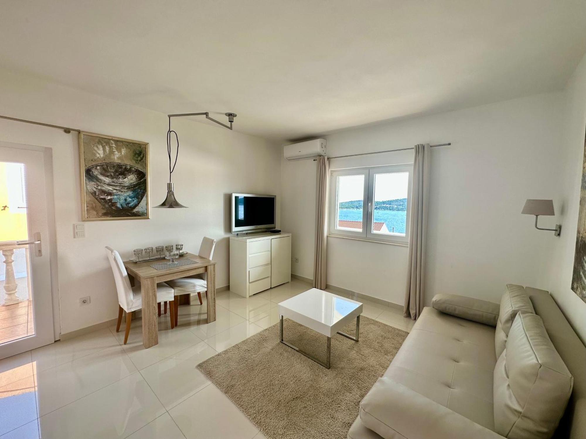 Villa Perla Tisno Luaran gambar
