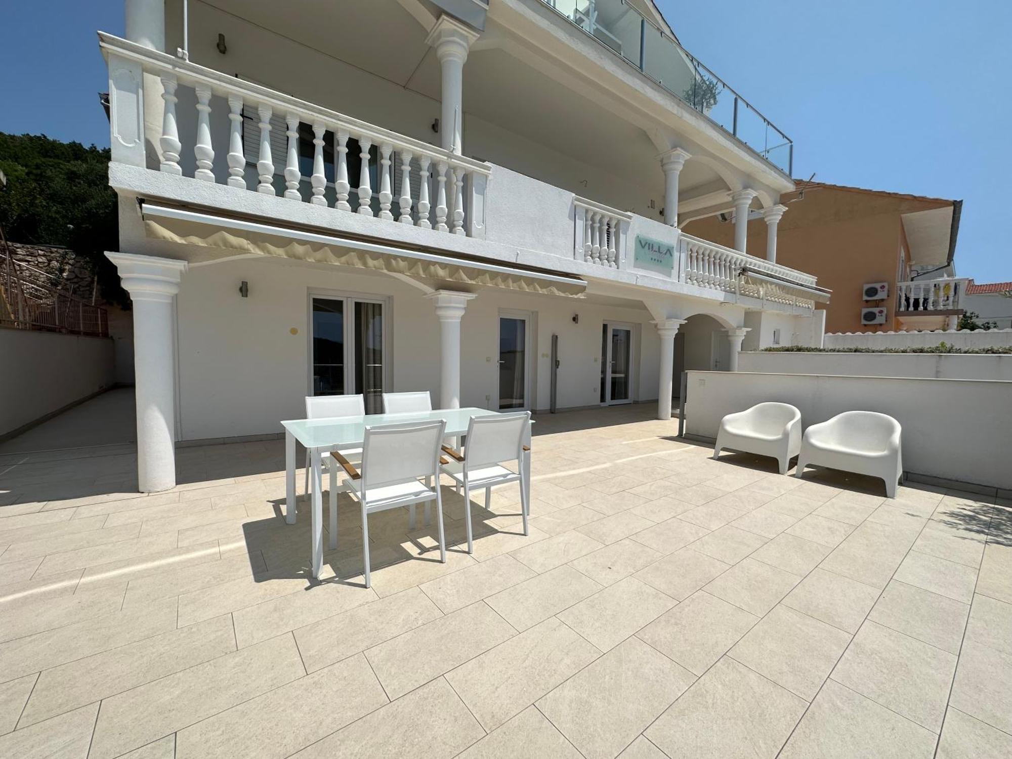 Villa Perla Tisno Luaran gambar